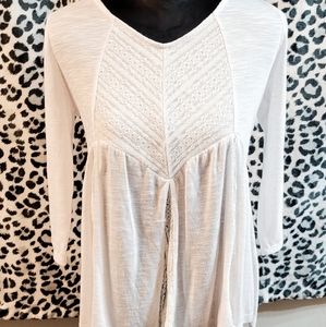 Buckle DayTrip Beautiful White and Lace Top